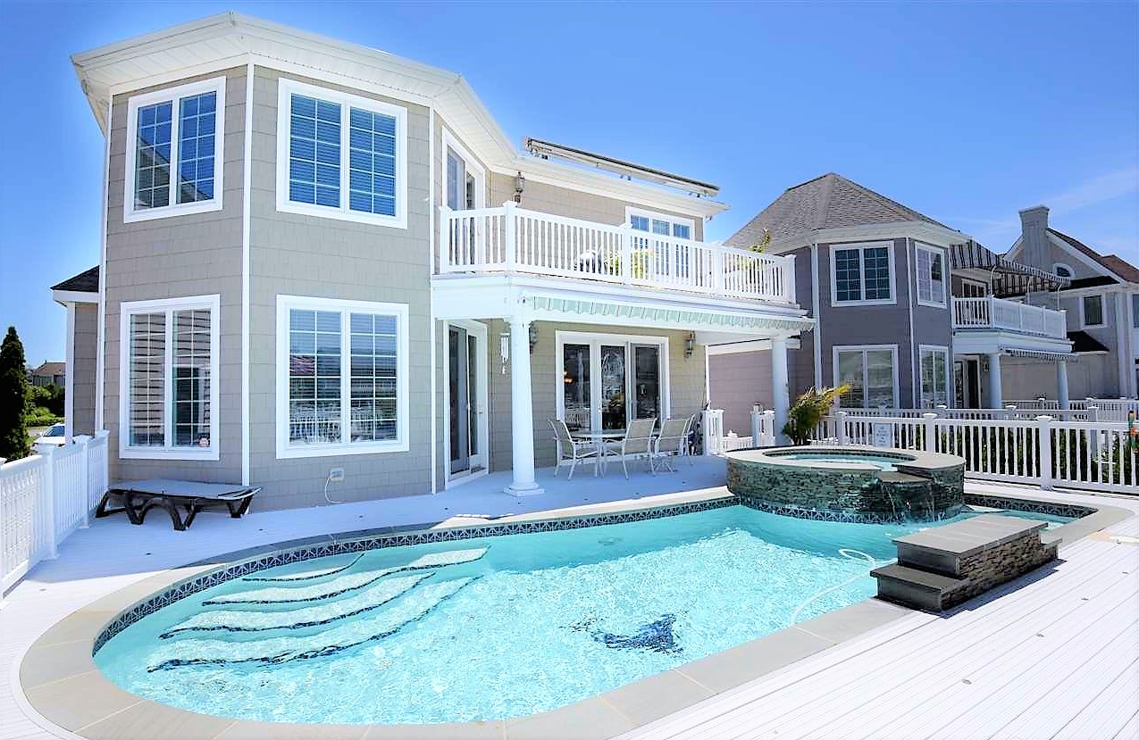 Riviera neighborhood, OCNJ, single family home pool and deck